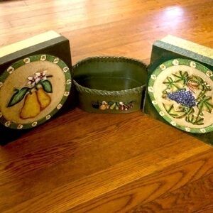Decorative Hand painted Fruit Display Boxes and Basket